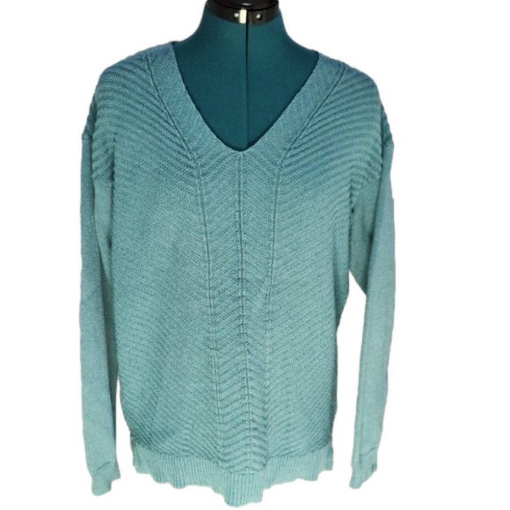 P133. Chaps Turquoise Blue V-Neck Sweater |L
